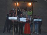 Gruppenfoto vor dem Eingang unseres Vereinsraumes